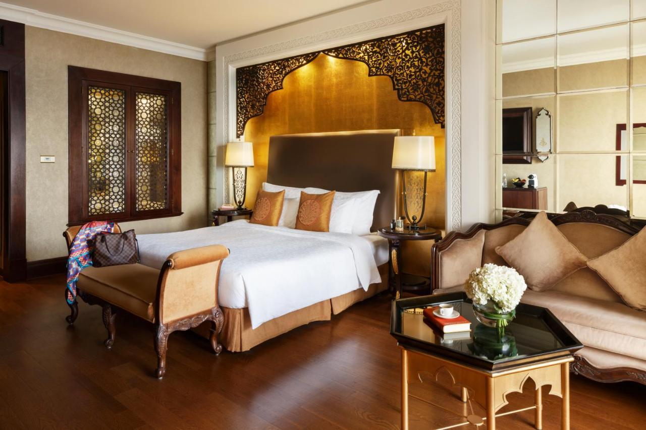 Jumeirah Zabeel Saray Dubai Exterior photo A suite at the Taj Mahal Palace, Mumbai