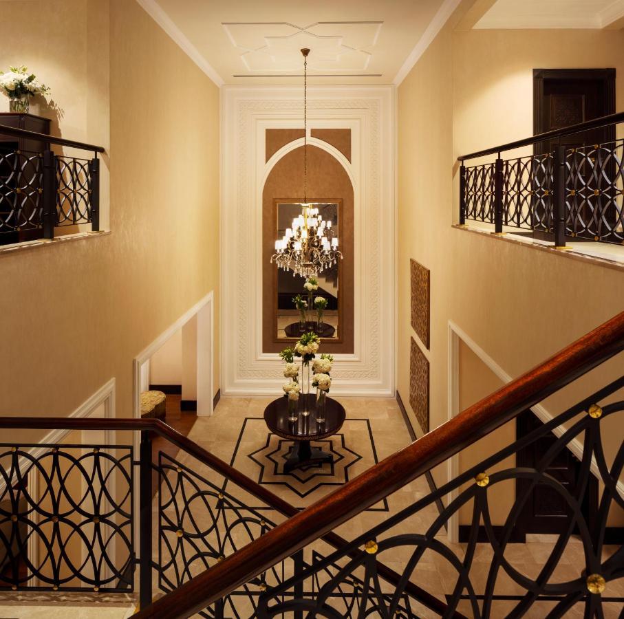 Jumeirah Zabeel Saray Dubai Exterior photo Interior of the house