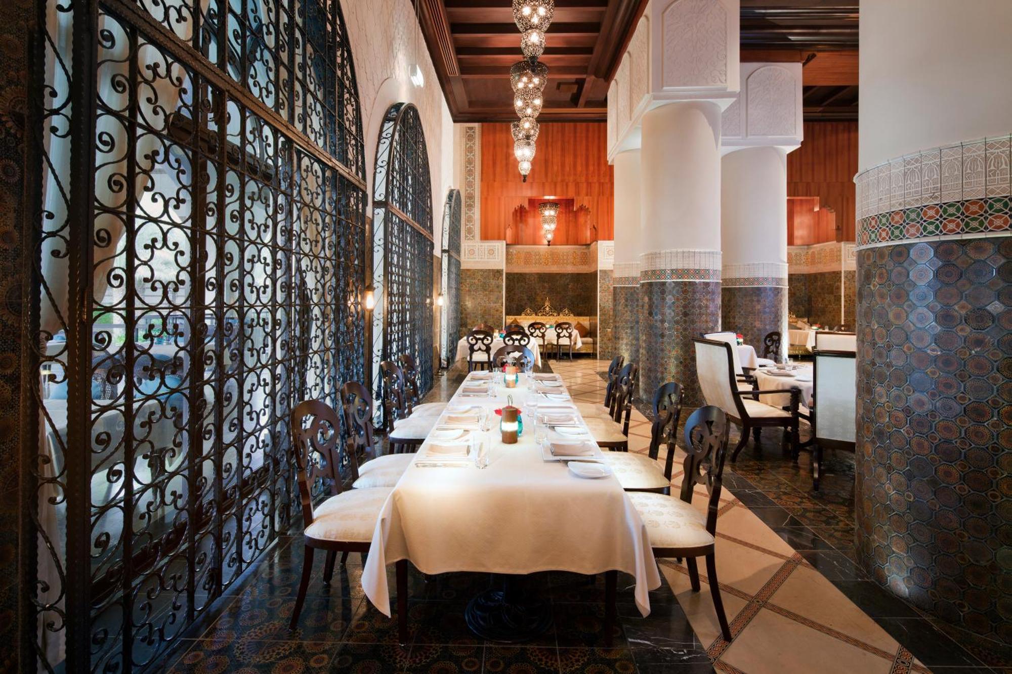 Jumeirah Zabeel Saray Dubai Exterior photo Restaurant